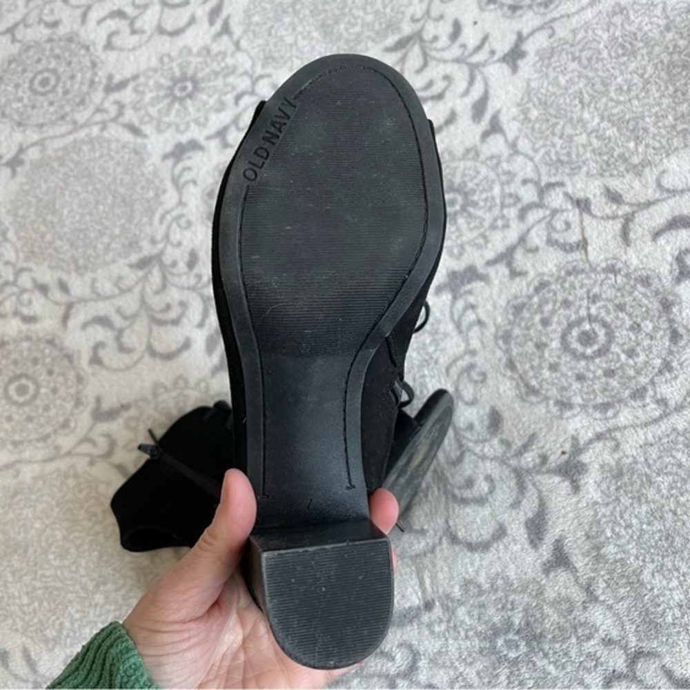 Old navy black sandals‎ 7 - Picture 2 of 7